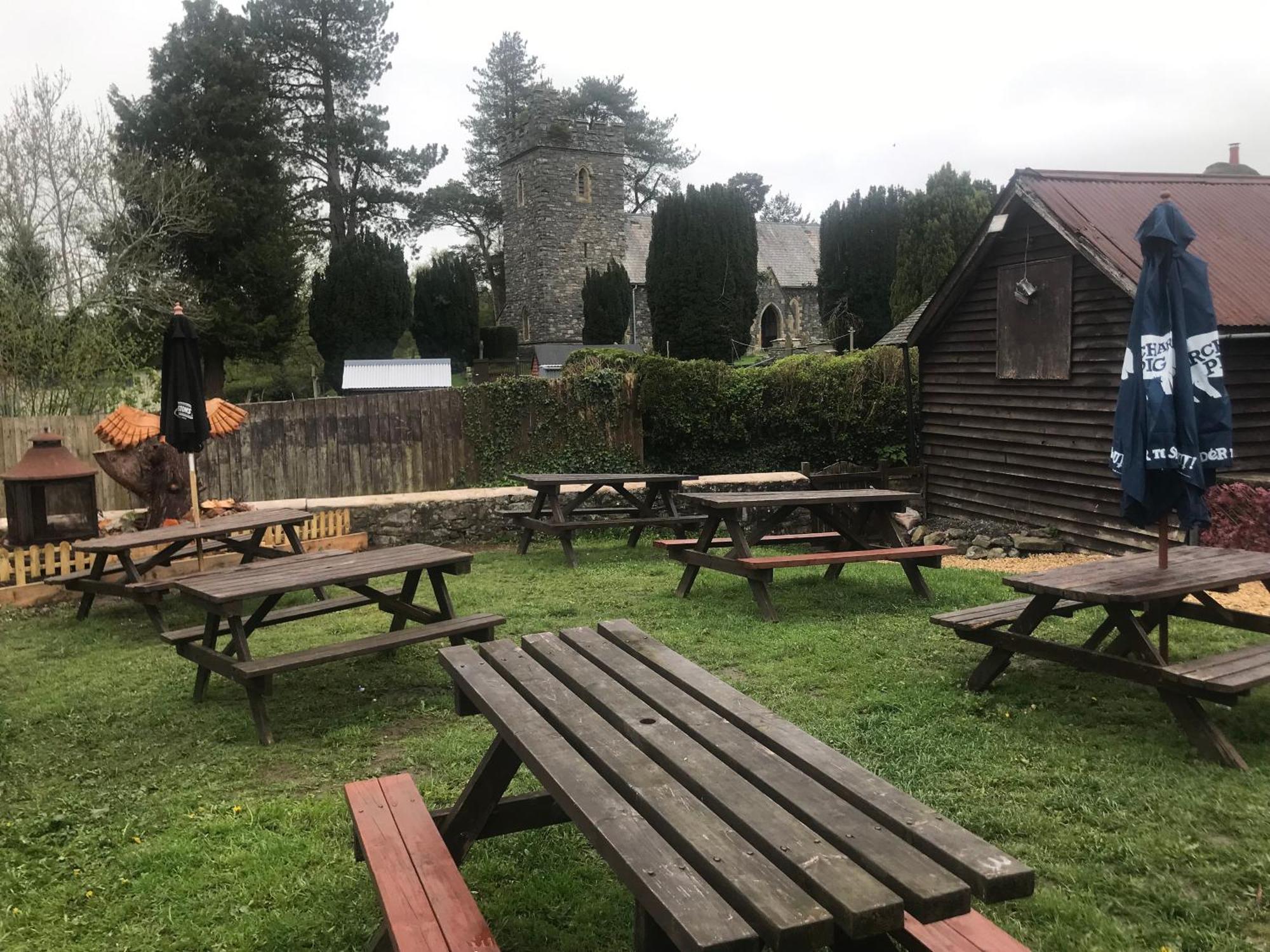 The Eagles Inn Rhayader Exteriör bild